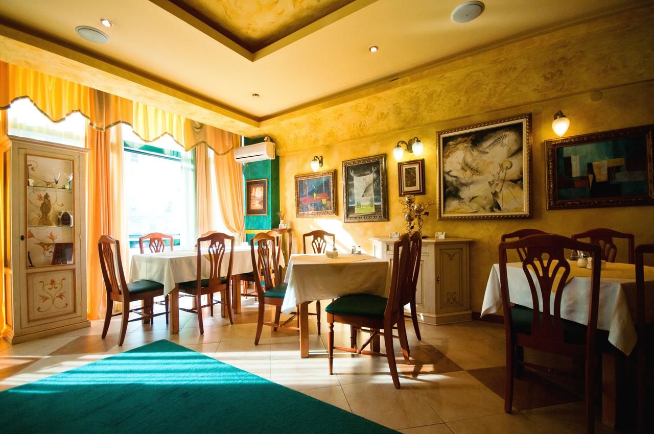 Отель Hotel Kerber Подгорица-17