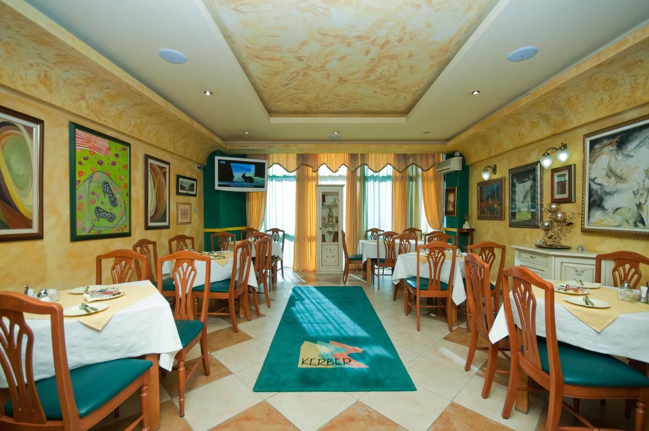 Отель Hotel Kerber Подгорица-19