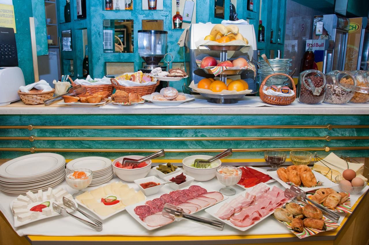 Отель Hotel Kerber Подгорица-21