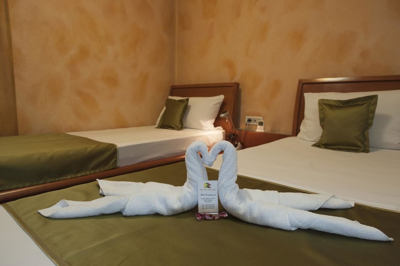 Отель Hotel Kerber Подгорица